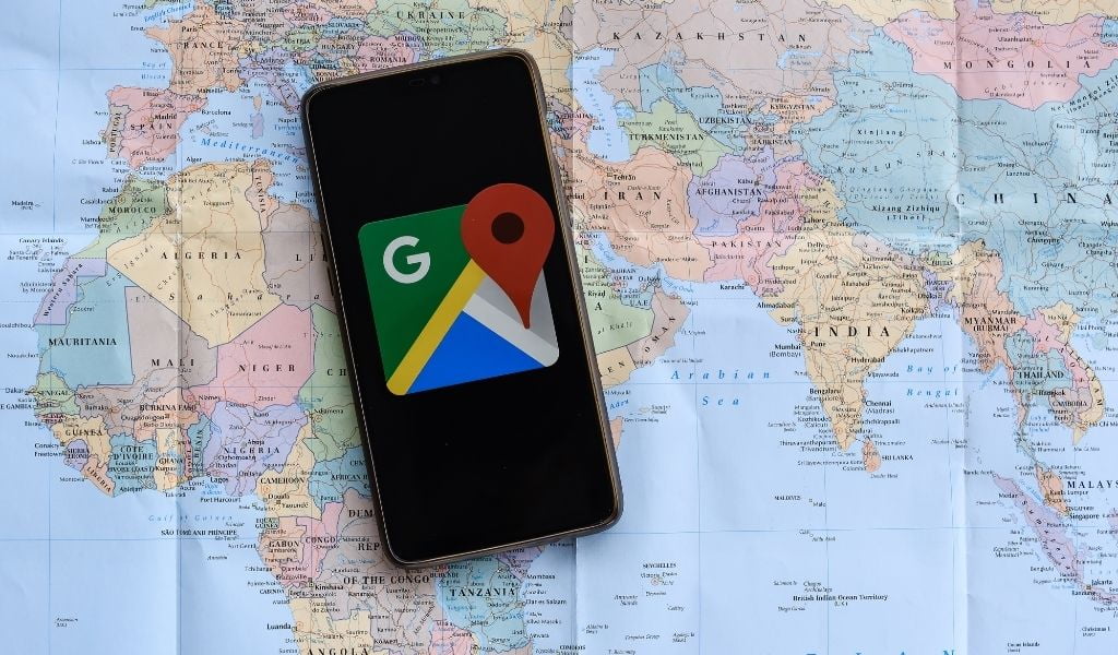 Quer que sua empresa local apareça no Google Maps Atraia mais clientes com nosso processo de três etapas para colocar sua empresa no Google Maps!