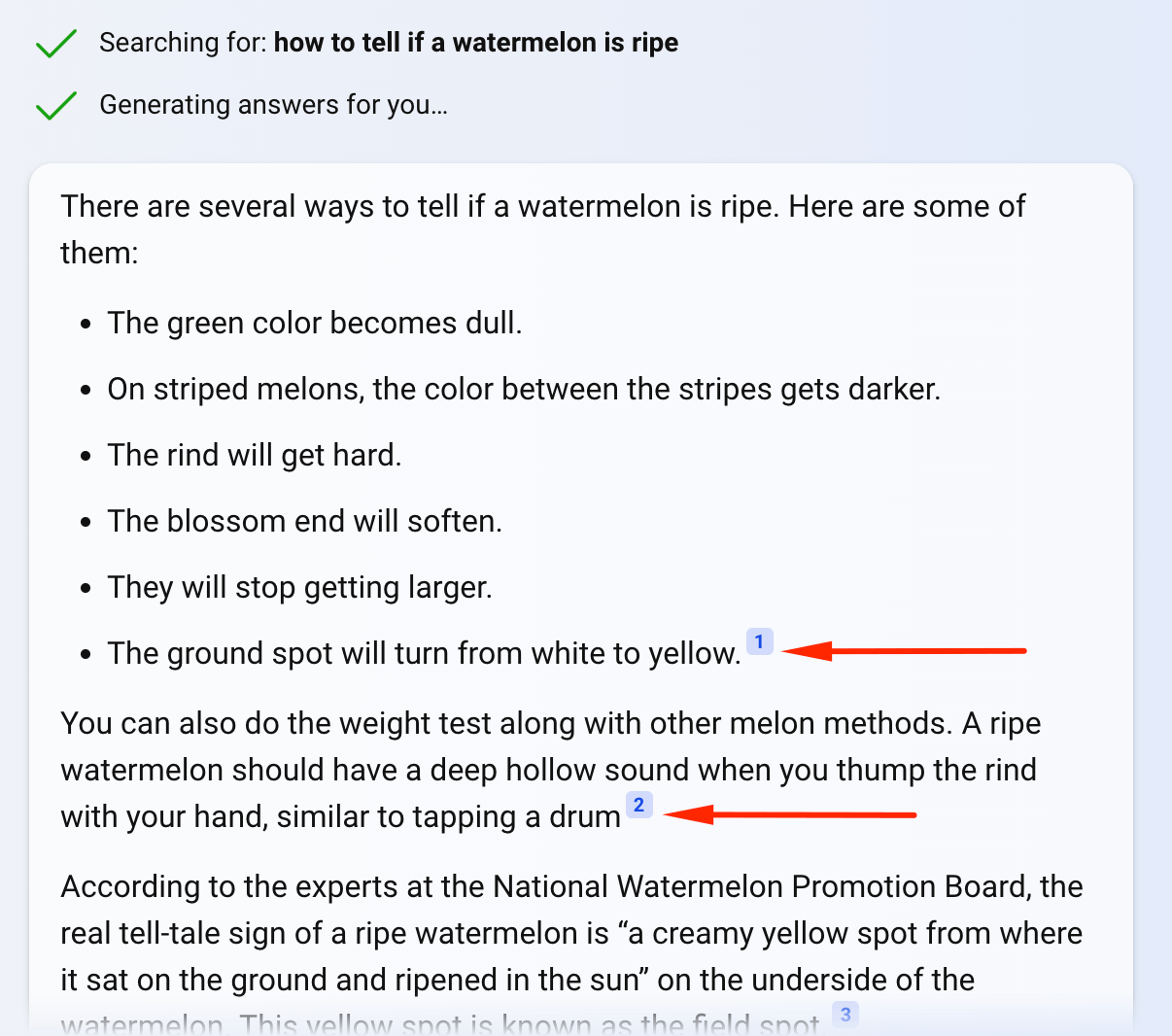 Setas apontando para notas de rodapé de uma resposta do Bing AI