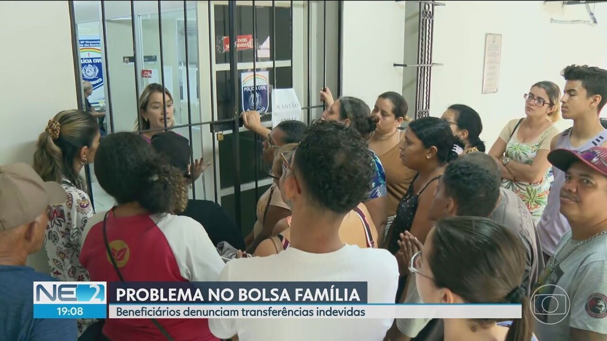 Beneficiários do Bolsa Família denunciam fraude em saques após receberem dinheiro na conta; polícia investiga golpe em Pernambuco