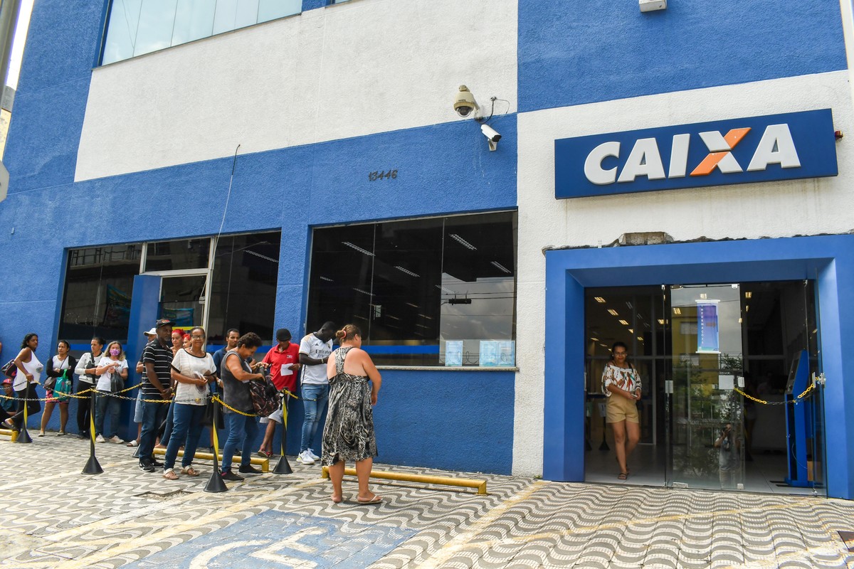 Beneficiários do Bolsa Família no Ceará têm dinheiro sumindo da conta; polícia investiga possível golpe