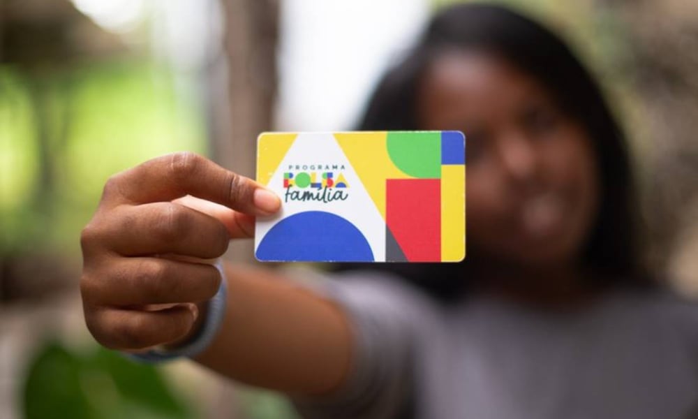 CAIXA inicia pagamento do Bolsa Família e Auxílio Gás em 19 de agosto - Confira as datas!