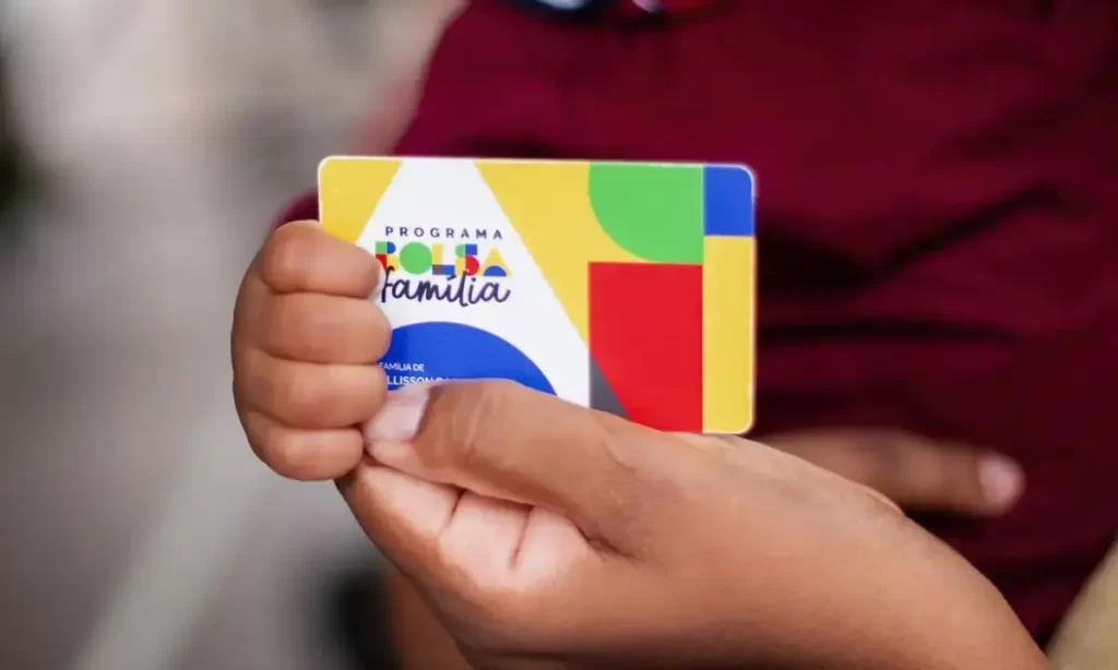 Caixa inicia pagamento do Bolsa Família e Auxílio Gás de agosto: confira as datas!