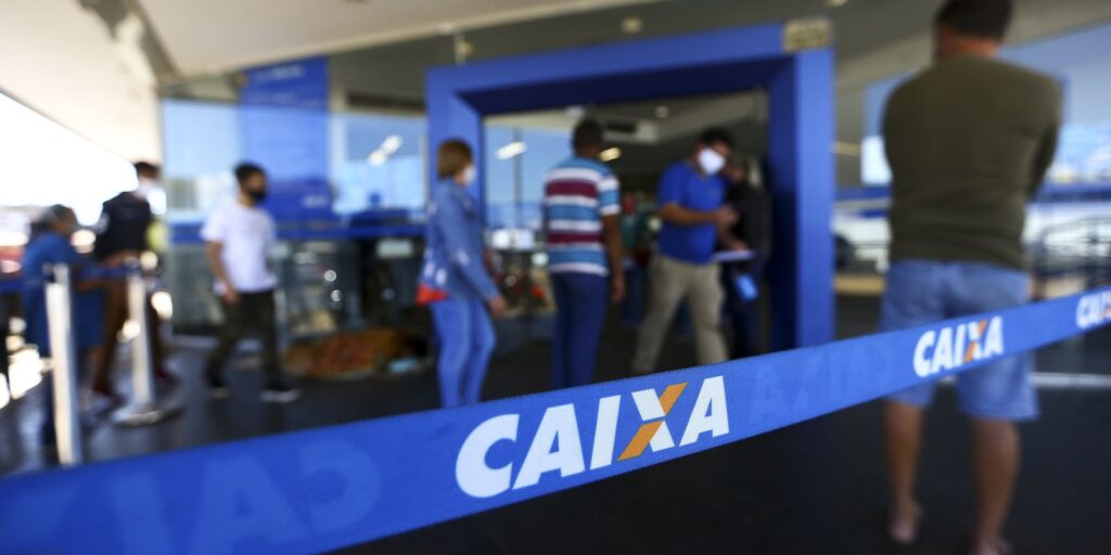Caixa paga Bolsa Família: Beneficiários com NIS final 8 recebem pagamento, descubra mais!
