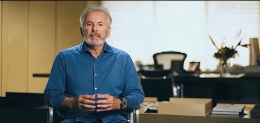 Empresários e especialistas vão ensinar inteligência artificial para lojistas