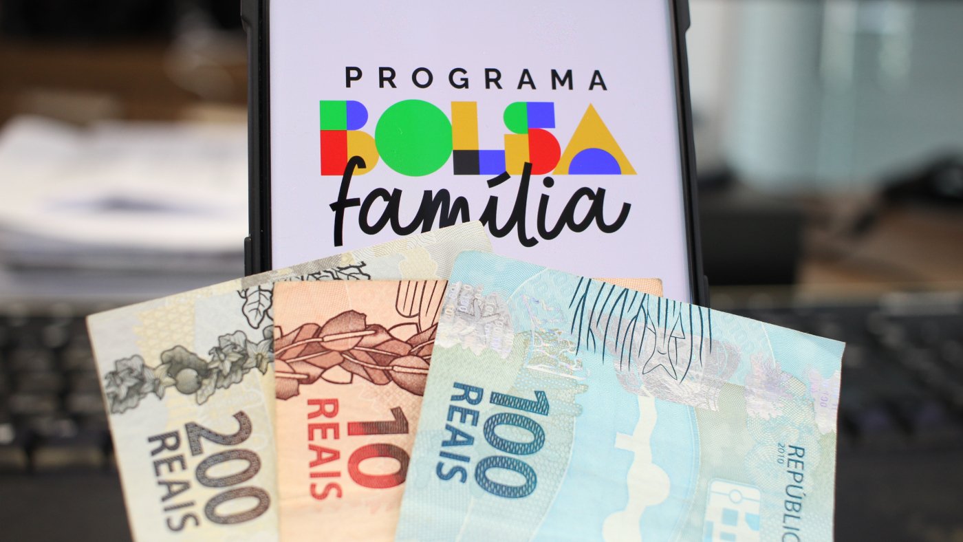 Governo antecipará Bolsa Família de Agosto em 511 cidades; confira a lista completa
