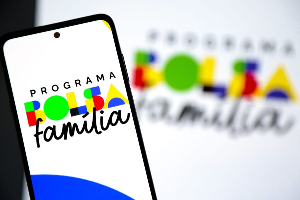Ministro utiliza aumento da inflação como motivo para congelamento do Bolsa Família - Descubra mais!