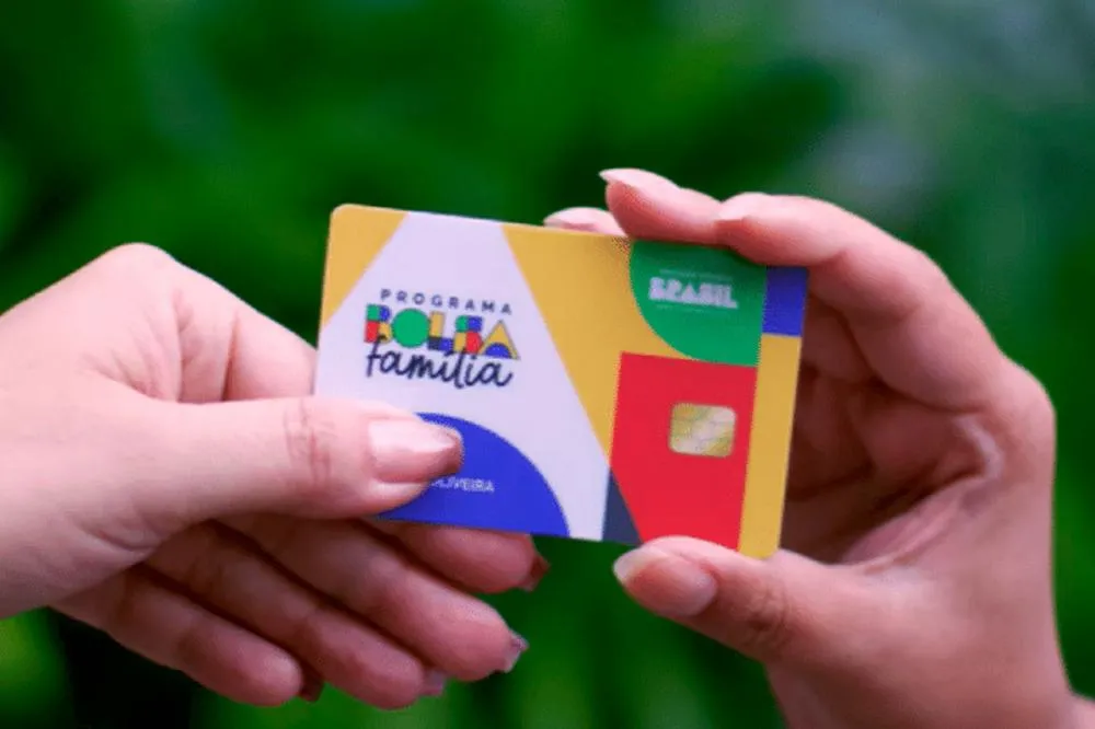 Última parcela do Bolsa Família e Auxílio-Gás de agosto é paga hoje - Não perca!