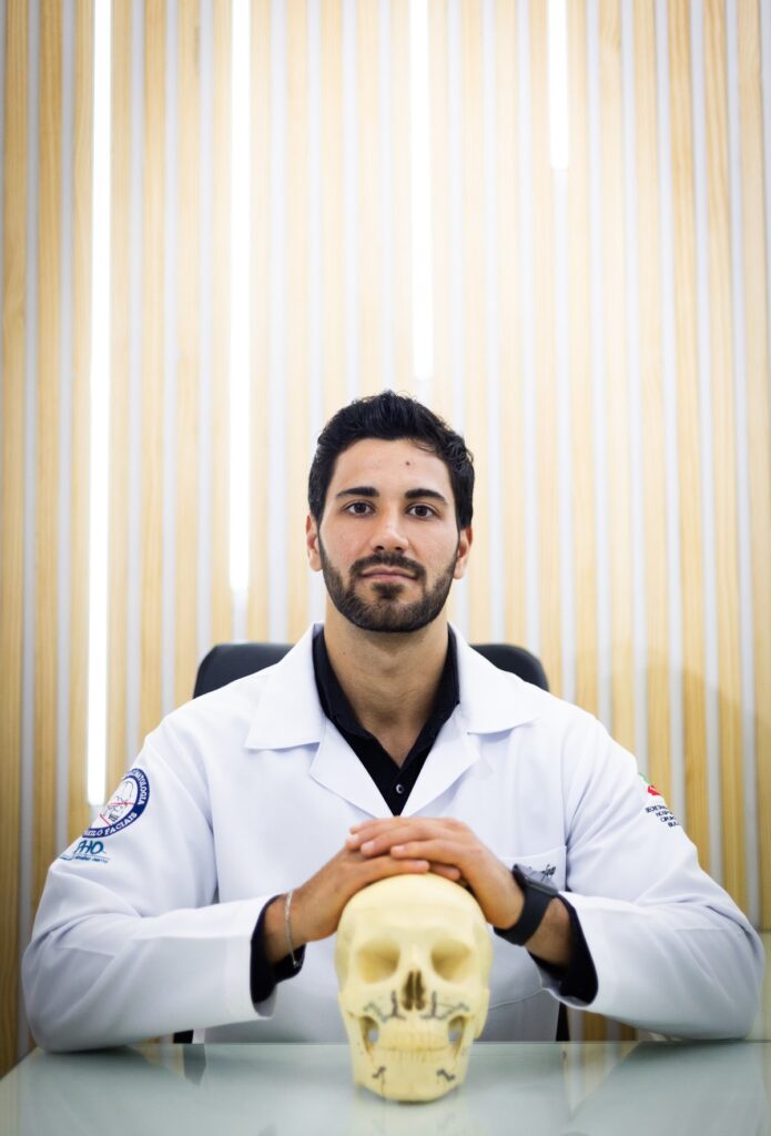 'A cárie nunca vai ser eliminada', diz cirurgião dentista sobre a doença