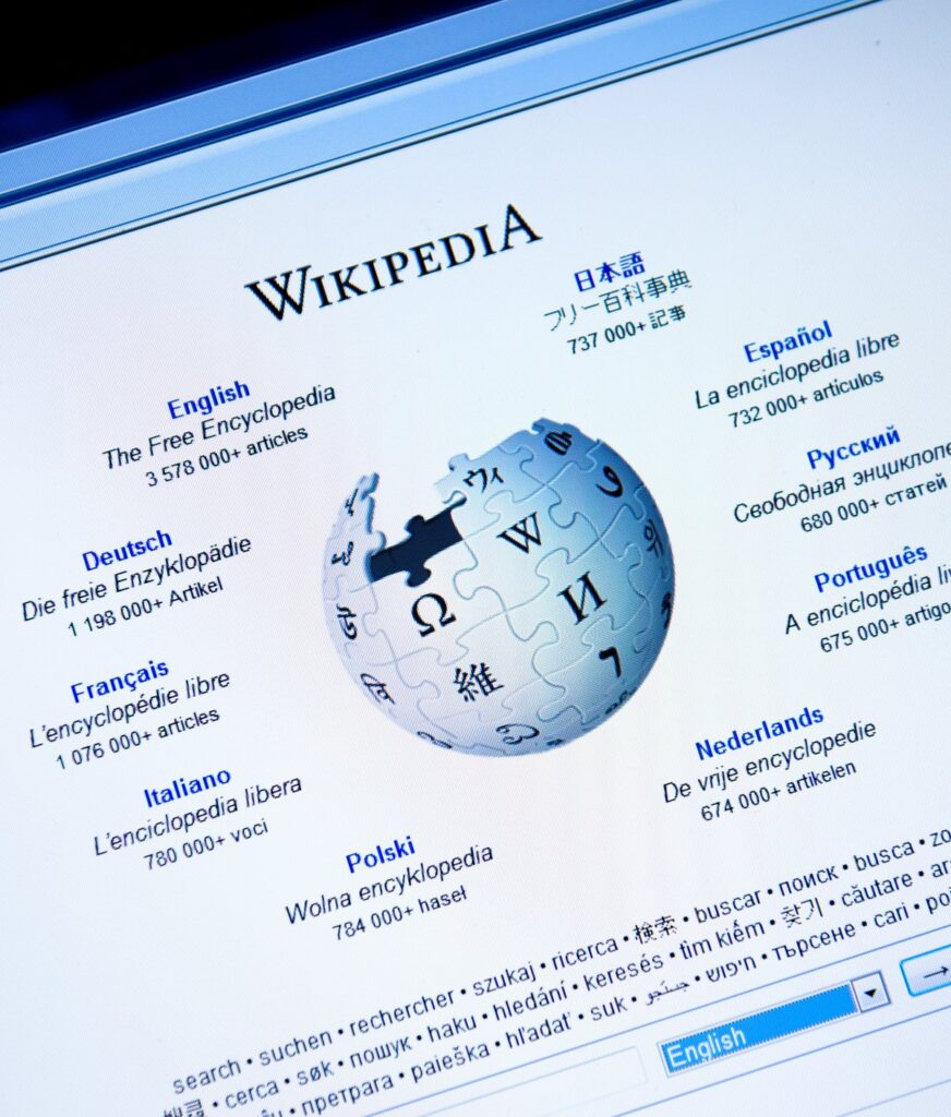 A popularização do ChatGPT pode acabar com a Wikipedia?