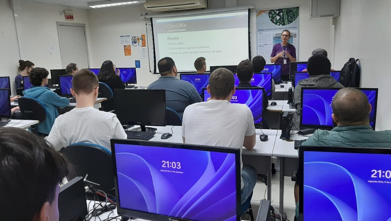 Aula Magna da 4ª edição do programa +DEVs2Blu terá palestra sobre inteligência artificial