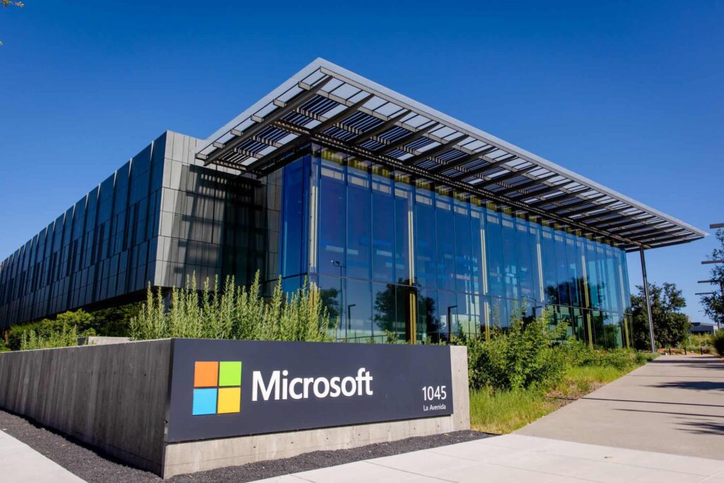 Microsoft quer reativar Three Mile Island, usina famosa por acidente nuclear, para atender demanda de inteligência artificial