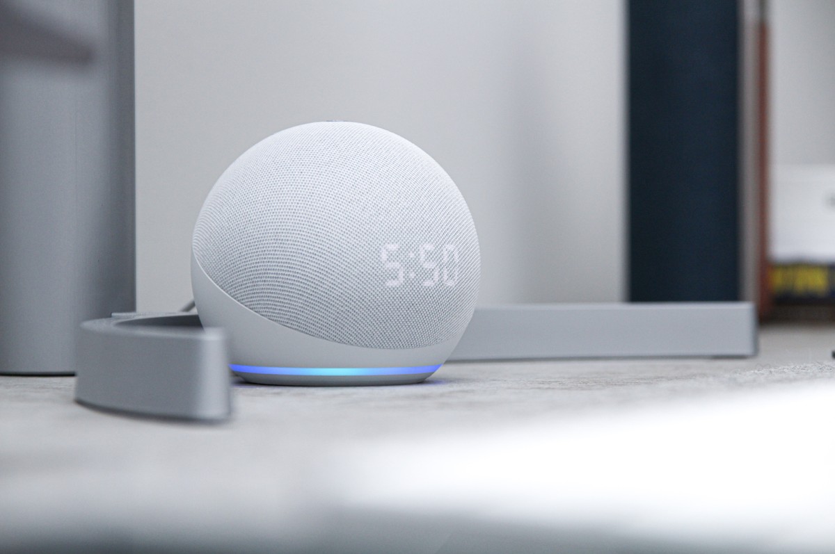 Nova Alexa 'inteligente' deve usar IA da startup Anthropic, e não da própria Amazon | Inteligência Artificial