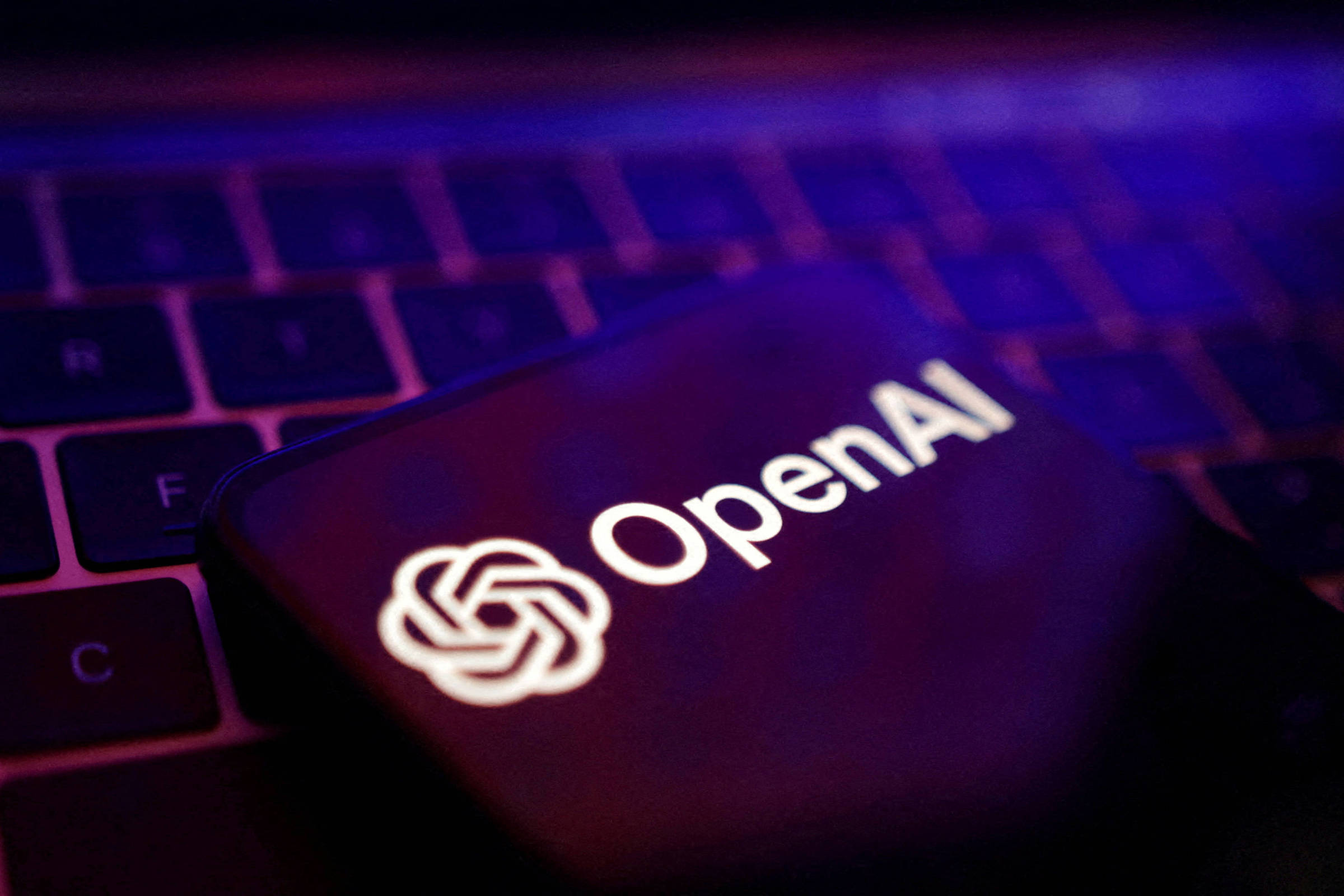 OpenAi lança IA que responde perguntas mais complexas - 12/09/2024 - Tec