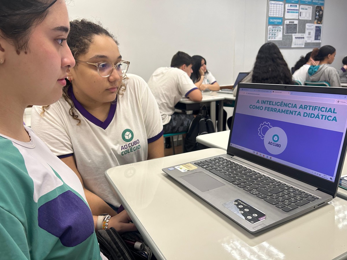 colégios adotam ferramenta para personalizar estudos