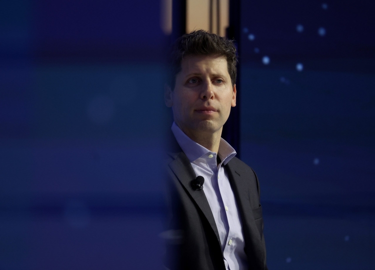 OpenAI: Sam Altman angaria a maior ronda de investimento capital de risco de sempre