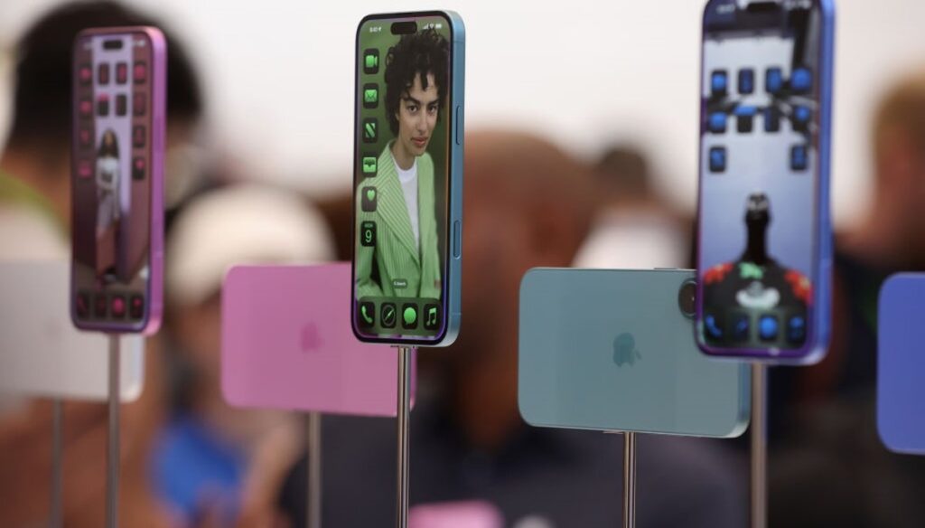 iOS 18.1 com Apple Intelligence pode chegar no final de outubro, revela analista