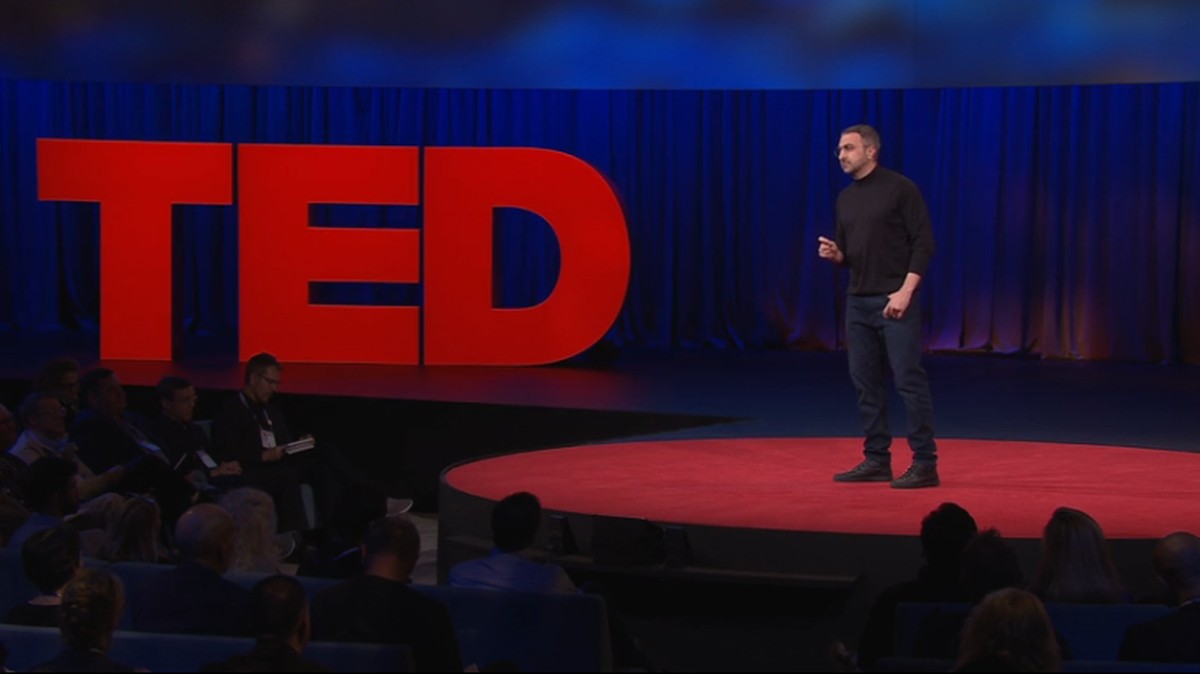 Afinal, o que é inteligência artificial? "A IA somos todos nós", diz Mustafa Suleyman, CEO da Microsoft AI | Tecnologia