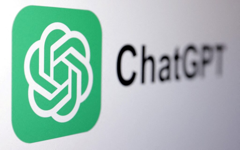 ChatGPT fora do ar? OpenAI diz trabalhar para consertar falha