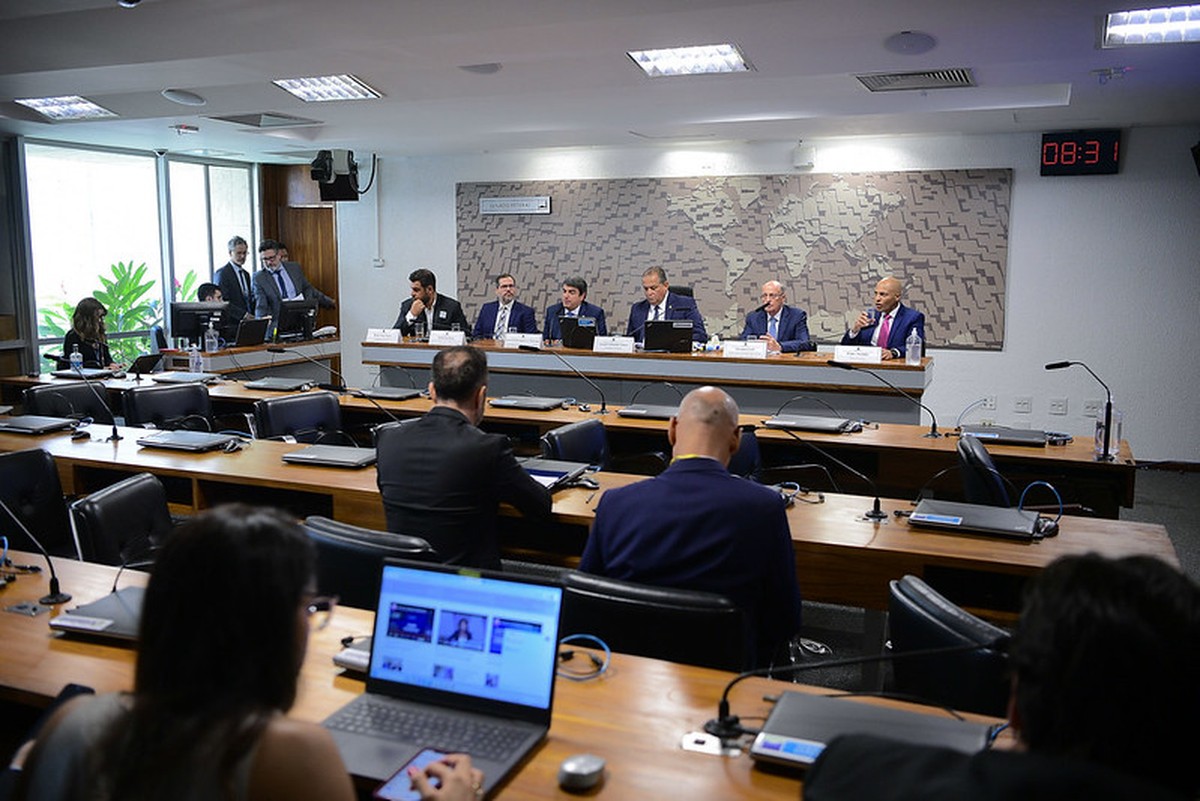 Comissão do Senado pode votar hoje projeto que regula inteligência artificial