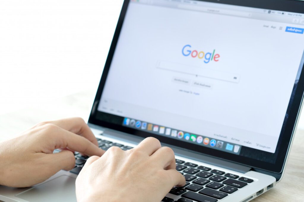 Google cria IA para navegar na web para você