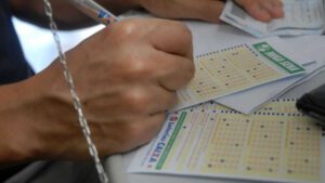 blog 2 Inteligência Artificial escolhe os possíveis números sorteados da Mega da Virada