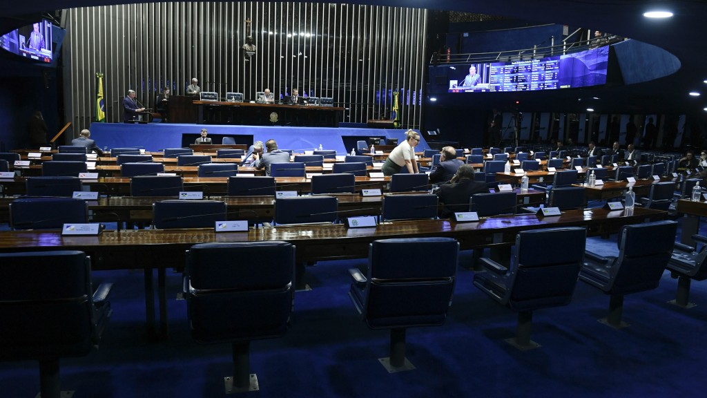 Senado deve votar projeto de regulamentação de inteligência artificial terça-feira