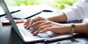 blog 1 Uma a cada dez pessoas usa inteligência artificial para resolver questões emocionais; veja riscos
