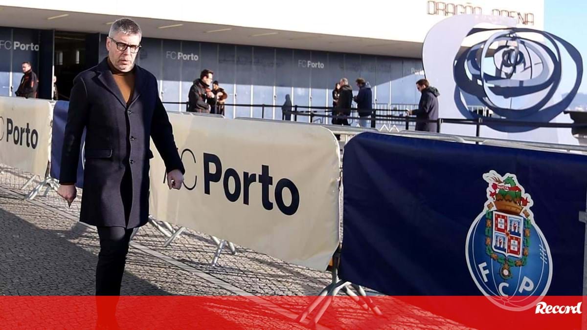 Das joias que não estavam na auditoria ao texto do presidente escrito no ChatGPT: J. Marques fala em "vergonha" - FC Porto