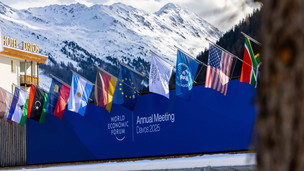 Fórum Econômico Mundial de 2025 começa em Davos com IA sob holofote