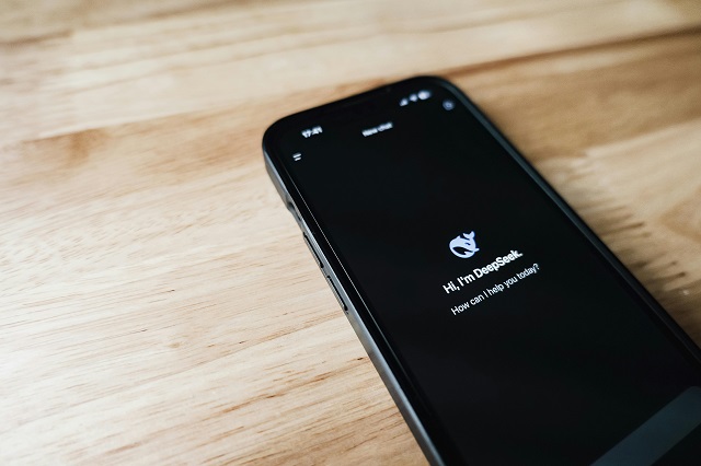 CEOs da Apple, Meta e Microsoft reagem ao impacto da DeepSeek