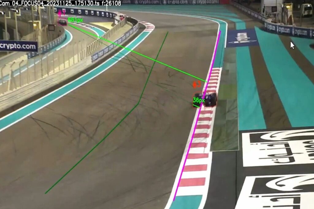 Com a FIA monitora limites da pista com a IA