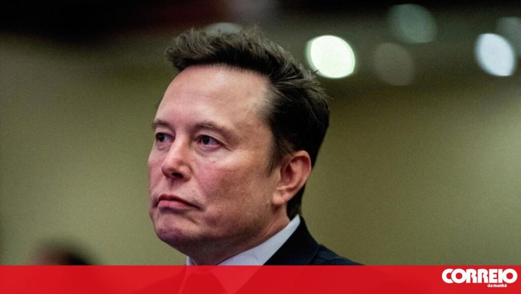 Elon Musk apresenta software de IA para rivalizar com o ChatGPT e DeepSeek - Mundo