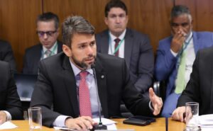 blog 3 Líder do União Brasil aponta economia e inteligência artificial como prioridades em 2025 – Notícias