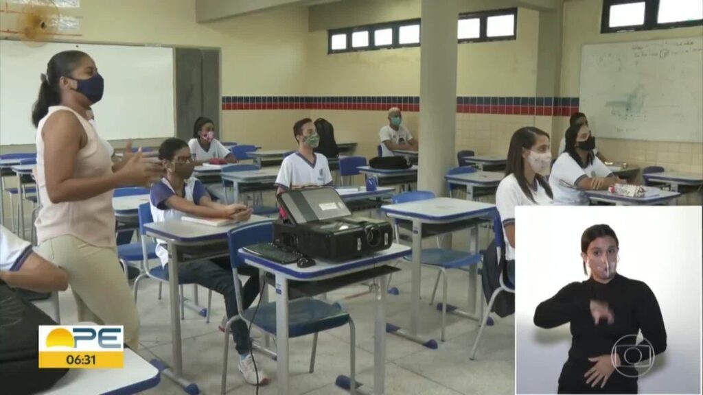 Pesquisadores desenvolvem inteligência artificial que faz tradução simultânea de Libras para o português | Pernambuco