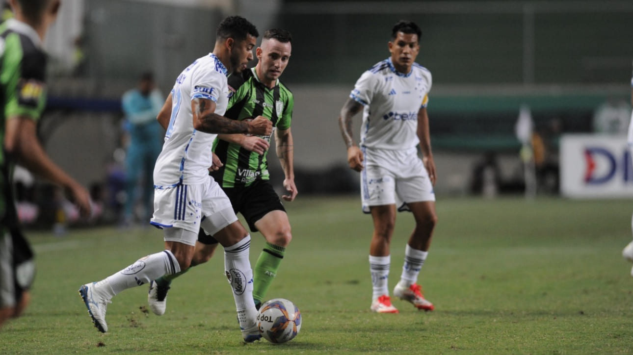 quem leva a melhor no clássico segundo o ChatGPT?