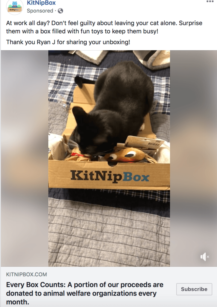 Exemplo de anúncio do Kitnipbox no Facebook usando conteúdo gerado pelo usuário