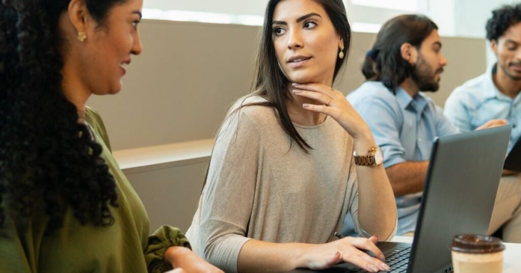 Mastertalk debate uso da inteligência artificial na gestão de dados 