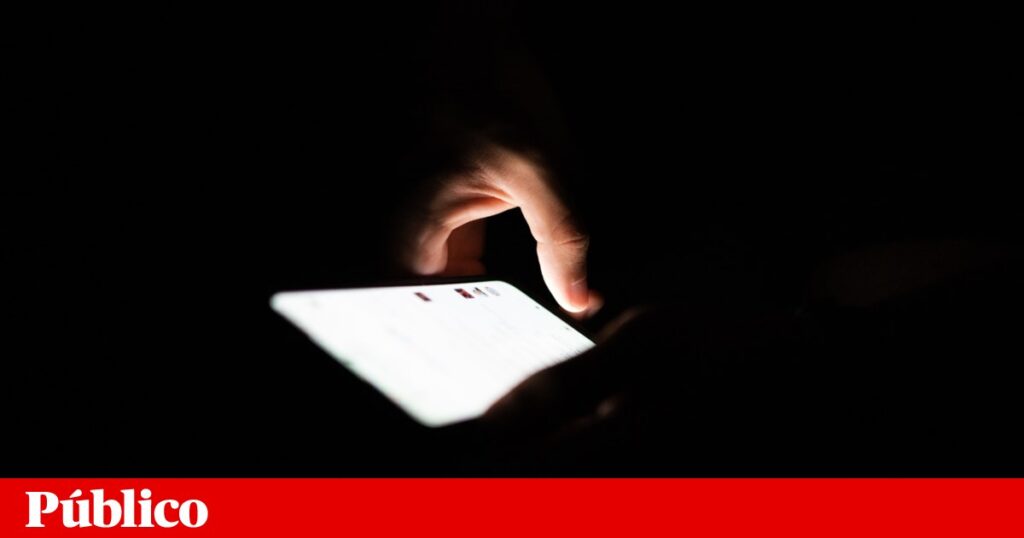 Vozes humanas e vozes geradas por inteligência artificial são já indistinguíveis | Inteligência artificial