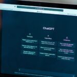 ChatGPT agora te permite assistir centenas de filmes de séries de graça