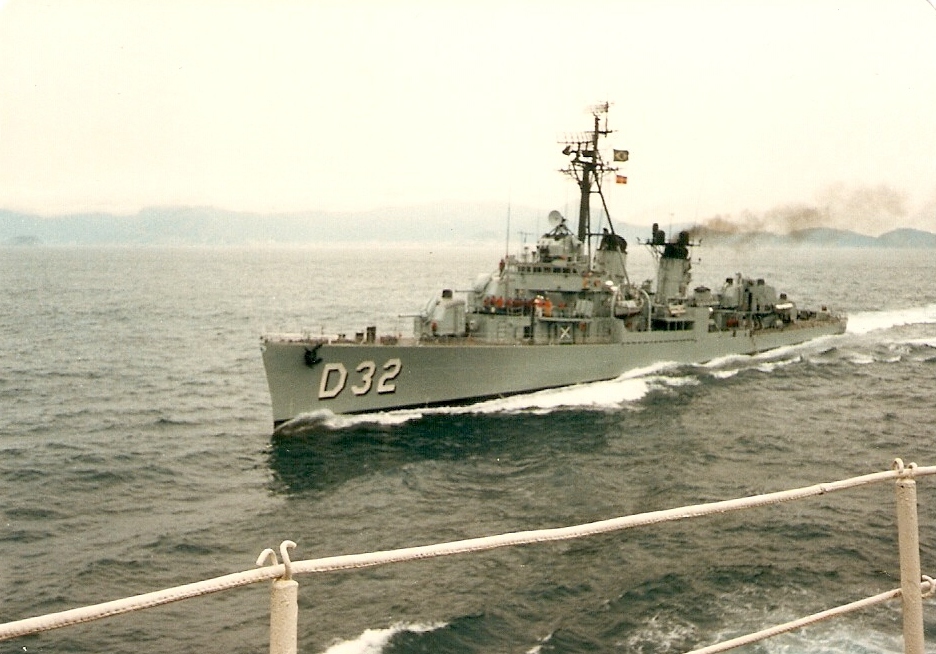 Fotos de antigos navios de guerra da Marinha do Brasil ganham vida com a Inteligência Artificial