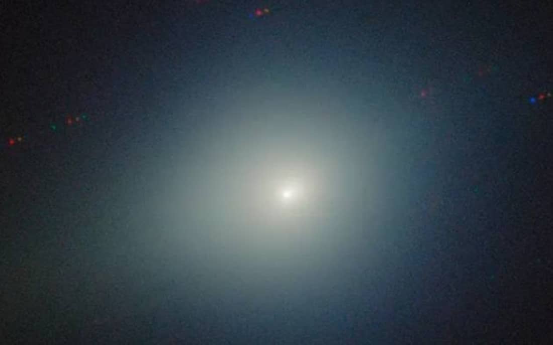 Objeto interestelar 3I/ATLAS exibe halo verde em novas imagens do Gemini North após periélio