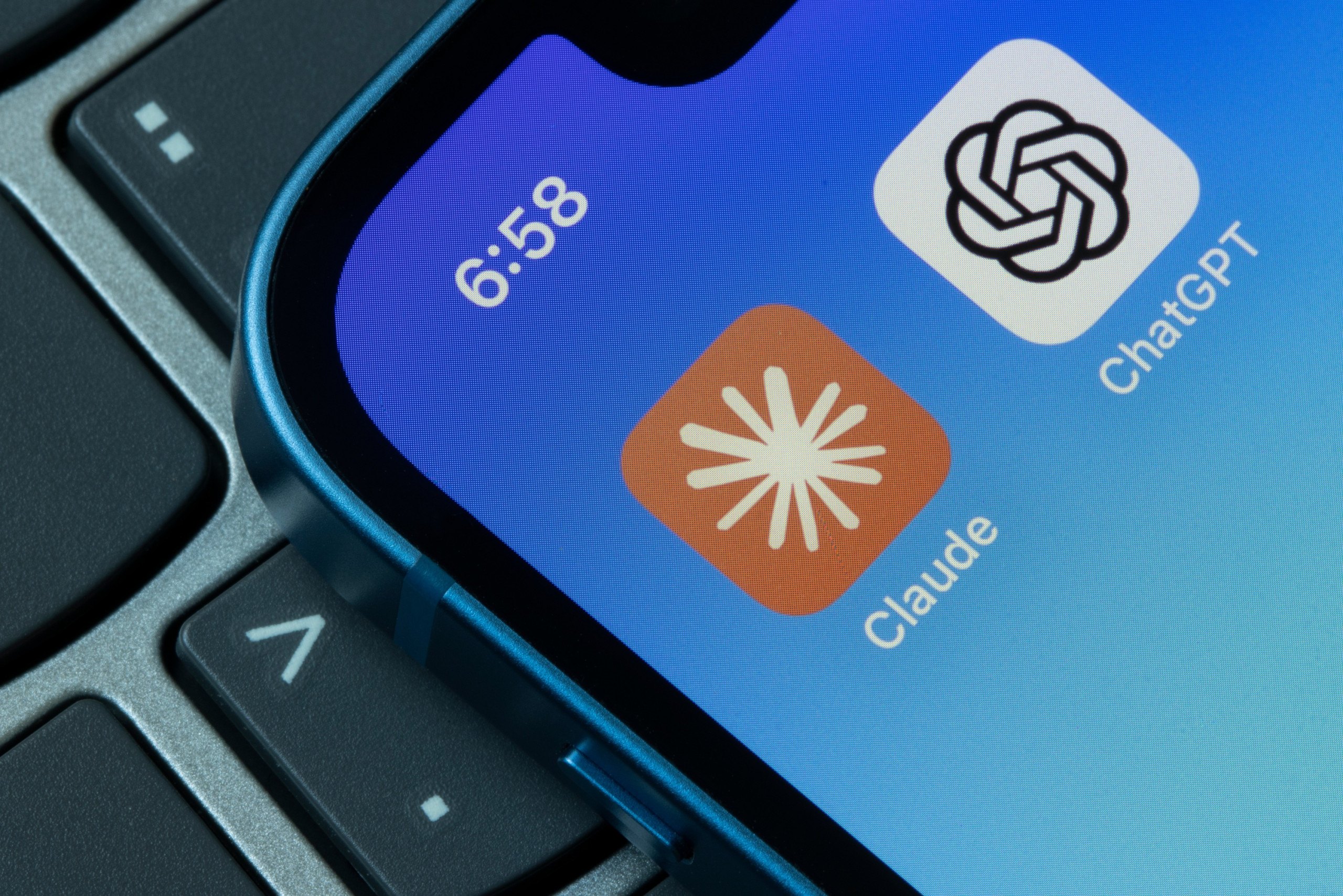 a competição não é só tech. É política