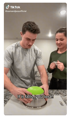 Início de um vídeo com desafio de farinha